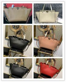 Picture of Valentino Lady Handbags _SKUfw124530660fw